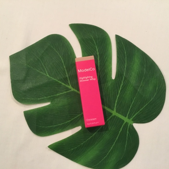 ModelCo Highlighting Shimmer Whip In Shame Champagne - Picture 4 of 5